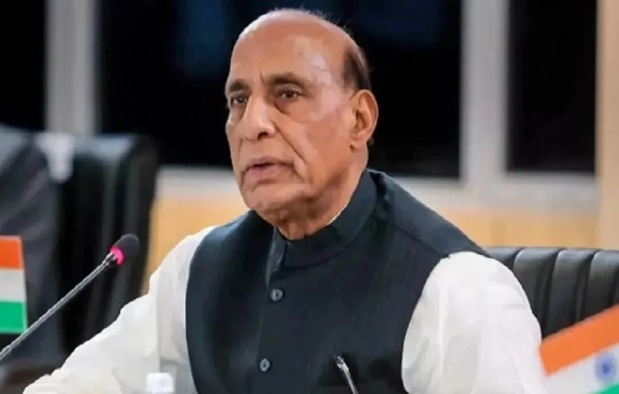 हमें रक्षा क्षेत्र में भारत की क्षमताओं पर भरोसा है, पिछली सरकारें संशय में थीं: राजनाथ सिंह