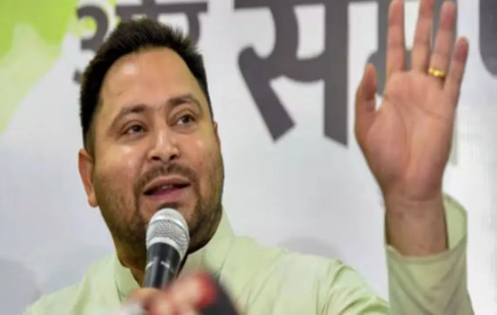 तुम तो धोखेबाज हो, वादा करके भूल जाते हो... तेजस्वी यादव ने पीएम मोदी पर कसा तंज 