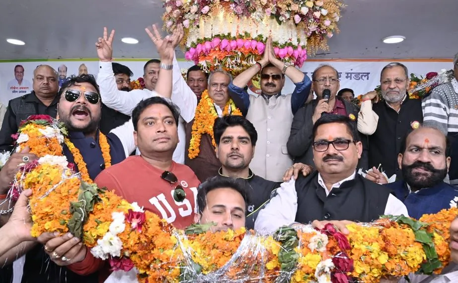 Pilibhit: एक मंच पर जुटे कई जनपदों के व्यापारी, भरी हुंकार...जानिए कौन हुआ पुरस्कृत 