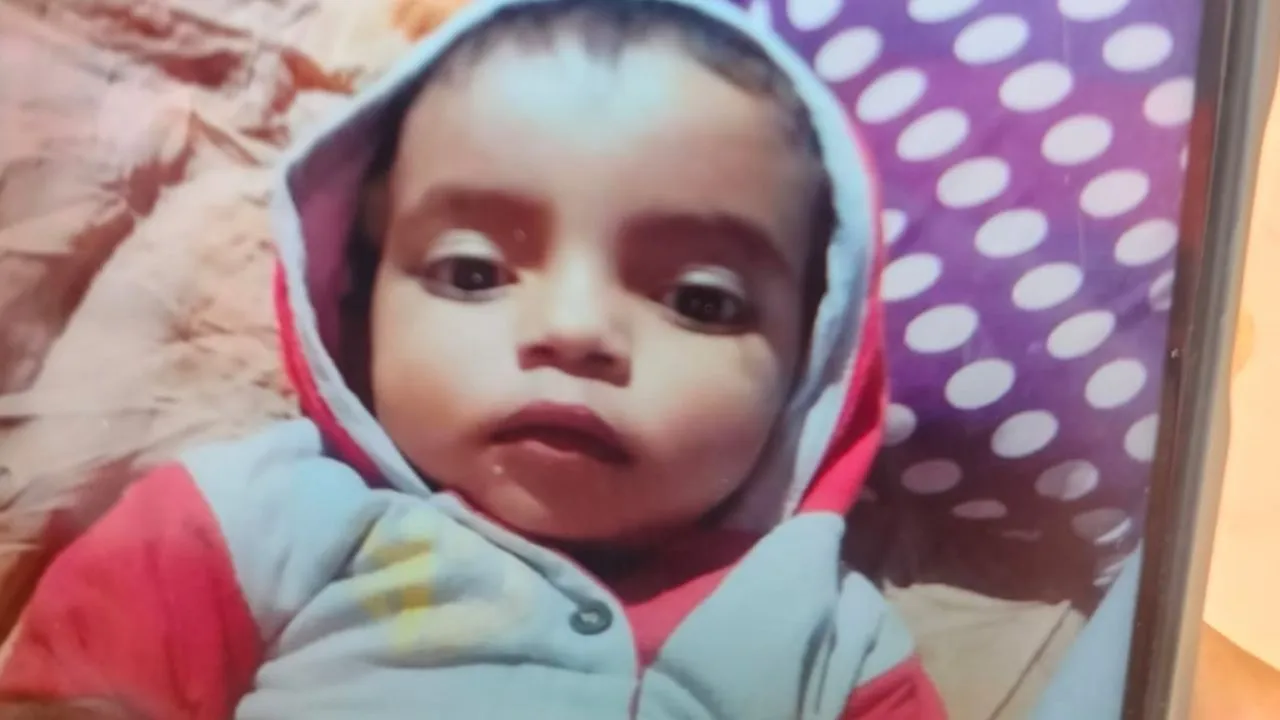 Kanpur: खेलते-खेलते पानी से भरे टब में डूबा बच्चा; मौत...परिजनों में मचा कोहराम, पुलिस ने शव को पोस्टमार्टम के लिए भेजा