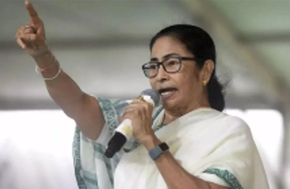 CM ममता बनर्जी ने कहा- BJP कह रही है 400 पार, मैं उन्हें पहले 200 सीट का आंकड़ा पार करने की चुनौती देती हूं