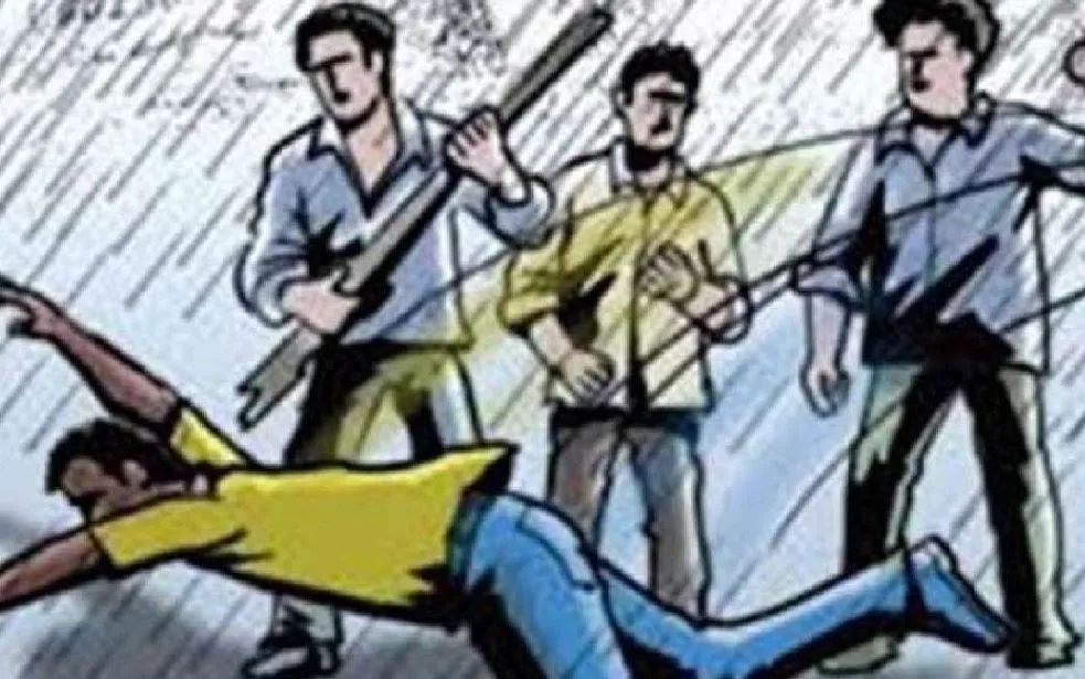 Bareilly News: बकाया पर केबिल काटी तो विद्युत टीम से की मारपीट, रिपोर्ट दर्ज