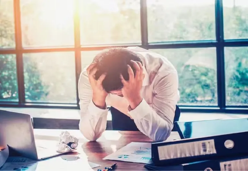 युवाओं का मानसिक स्वास्थ्य इतना ख़राब क्यों हो रहा है? 