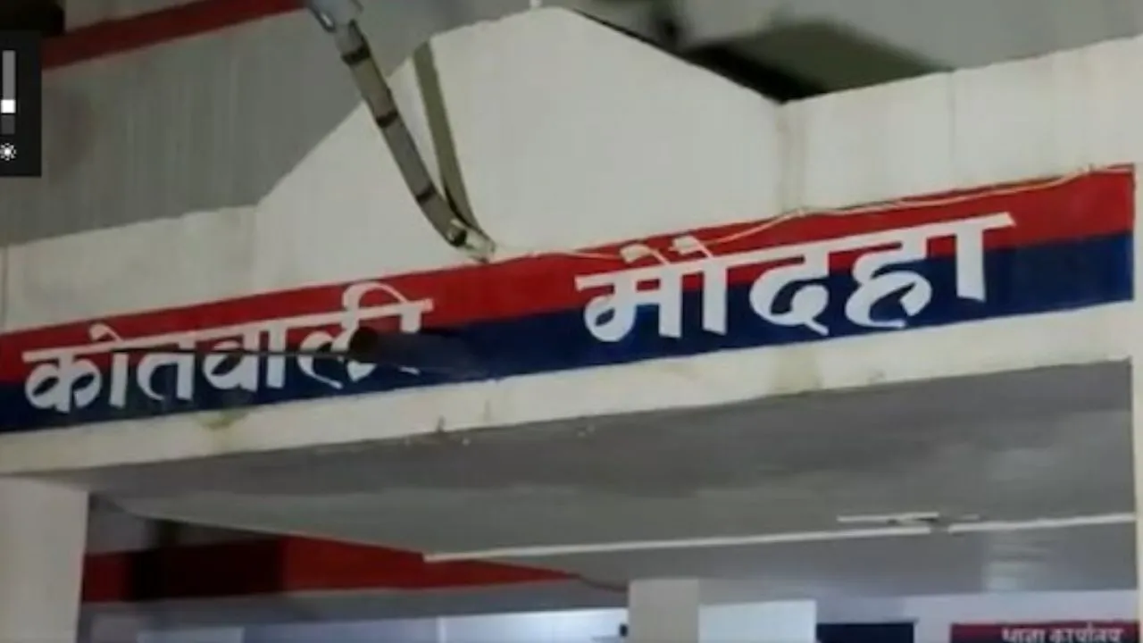 UP: गैंगरेप से आहत दो किशोरियों ने की थी आत्महत्या...अब पिता ने भी फांसी लगाकर दी जान, परिजन बोले- लगातार मिल रही थी धमकियां