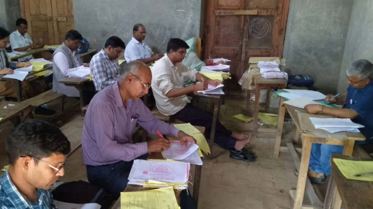 UP Board Exam Result Date: समाप्त हो गया कॉपियों का मूल्यांकन; इस दिन तक रिजल्ट आने की संभावना...जानें