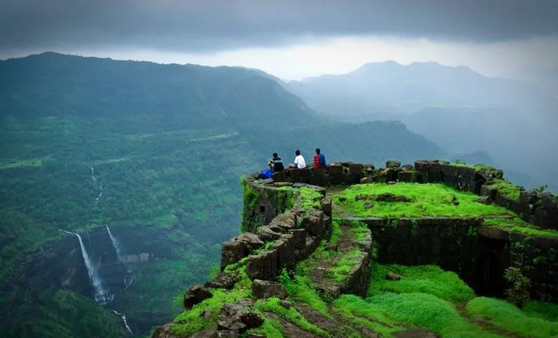 महाराष्ट्र के इन प्रमुख हिल स्टेशन की करें सैर, आप देख पाएंगे प्रकृति के खूबसूरत नजारे 