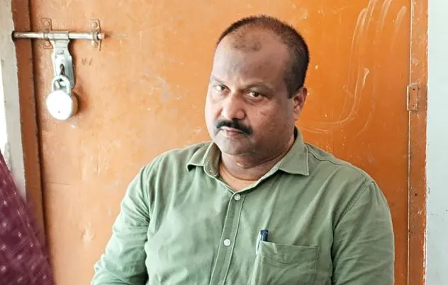 लखीमपुर-खीरी: एंटी करप्शन टीम ने रिश्वत लेते एडीओ पंचायत को रंगे हाथ दबोचा, रिपोर्ट दर्ज