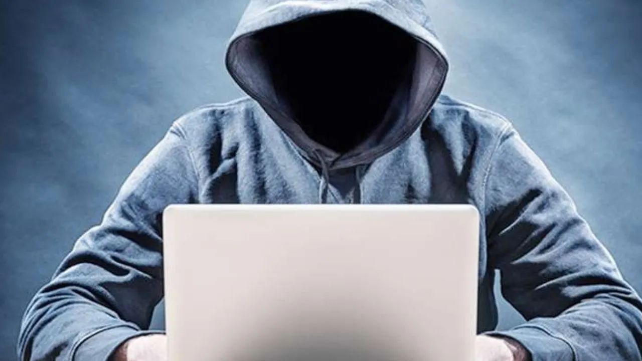 Kanpur: साइबर ठगों का नया कारनामा; युवक को किया फोन, खुद को बताया पुलिस... फिर इस तरह डराकर ठगे हजारों रुपये