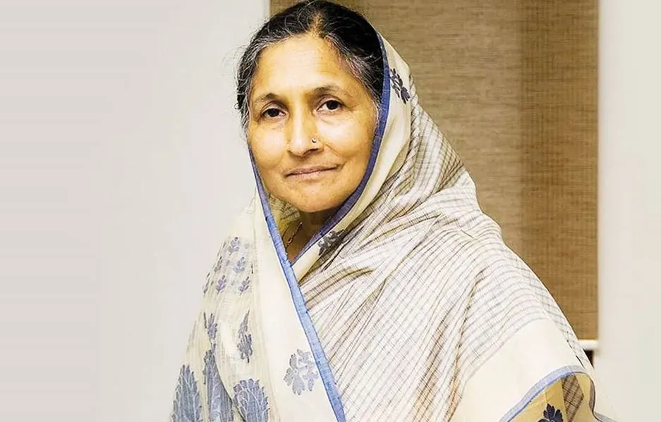 लोकसभा चुनाव से पहले कांग्रेस को एक और बड़ा झटका, देश की सबसे अमीर महिला सावित्री जिंदल ने छोड़ा पार्टी का साथ 