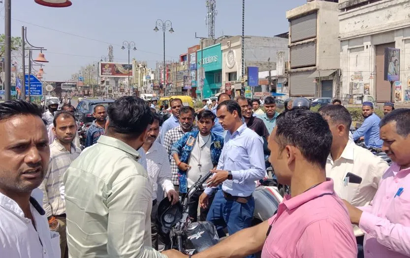 बरेली: बाल कल्याण समिति का कॉर्डिनेटर 25 हजार रिश्वत लेते गिरफ्तार, एंटी करप्शन की टीम ने रंगेहाथ दबोचा