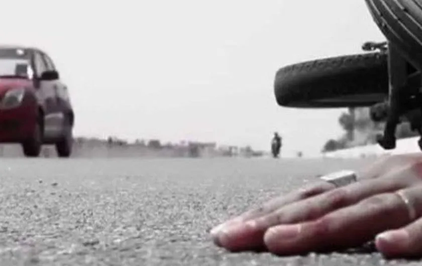 बरेली: बेटे की शादी के कार्ड बांटने जा रहे पिता की सड़क हादसे में मौत, खुशियां मातम में बदलीं