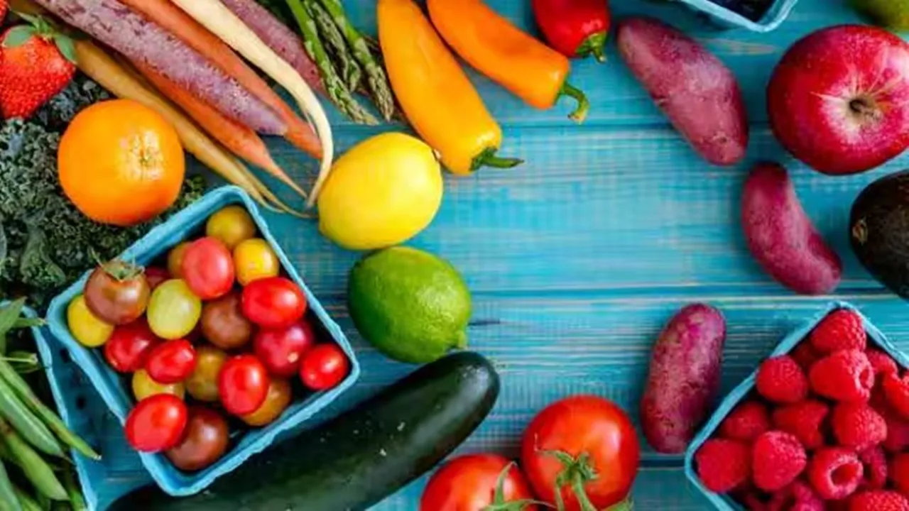 जानिए इस गर्मी में कौन सा पानी युक्त भोजन रखेगा आपको हाइड्रेटेड और फिट