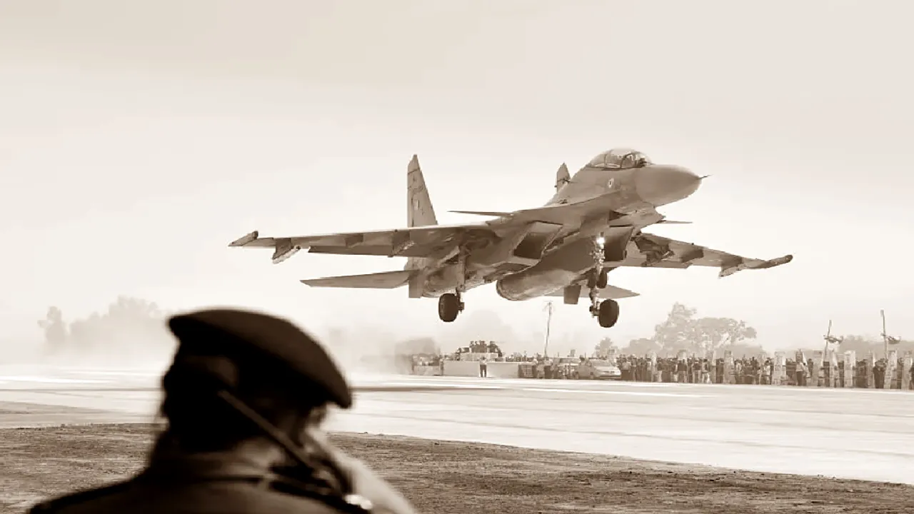 आगरा-लखनऊ एक्सप्रेसवे पर‌ आज से दहाड़ेंगे लड़ाकू विमान, 10 दिनों के लिए ट्रैफिक रहेगा डायवर्ट, यात्रा से पहले पढ़ ले ये जरूरी खबर