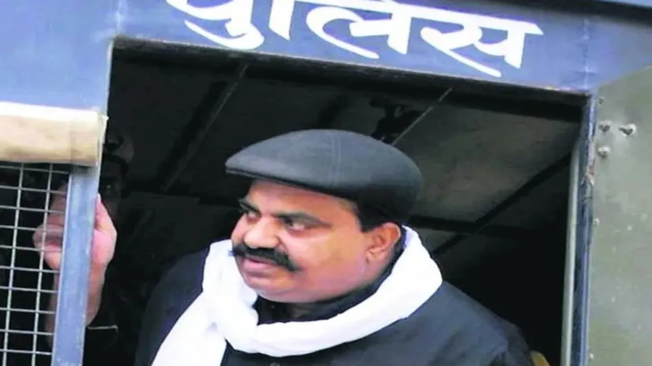 अतीक की बेनामी संपत्ति का बड़ा खुलासा: माफिया के गुर्गों ने किया खेल, एक ही नाम के दो लोगों को कर दी करोड़ों की रजिस्ट्री 