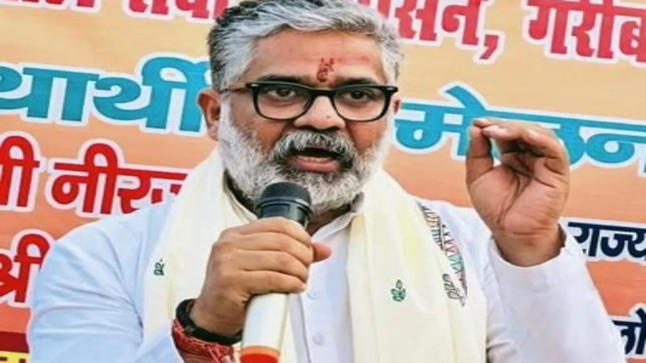 सपा पार्टी और समाजवादी विचारधारा का आपस में कोई संबंध नहीं : नीरज शेखर  