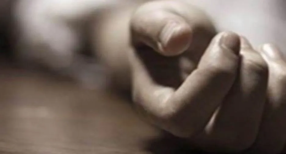 फिरोजाबाद: अहमदाबाद रेलवे ट्रैक पर मिले दो दोस्तों के शव, सिर धड़ से अलग...हत्या की आशंका