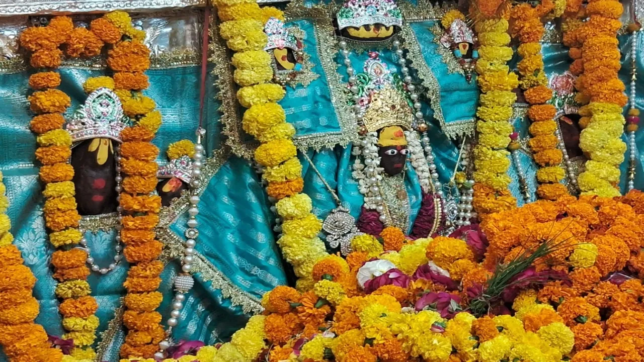 चैत्र नवरात्र: प्रथम दिन देवी मंदिरों मे पूजी गईं मां 