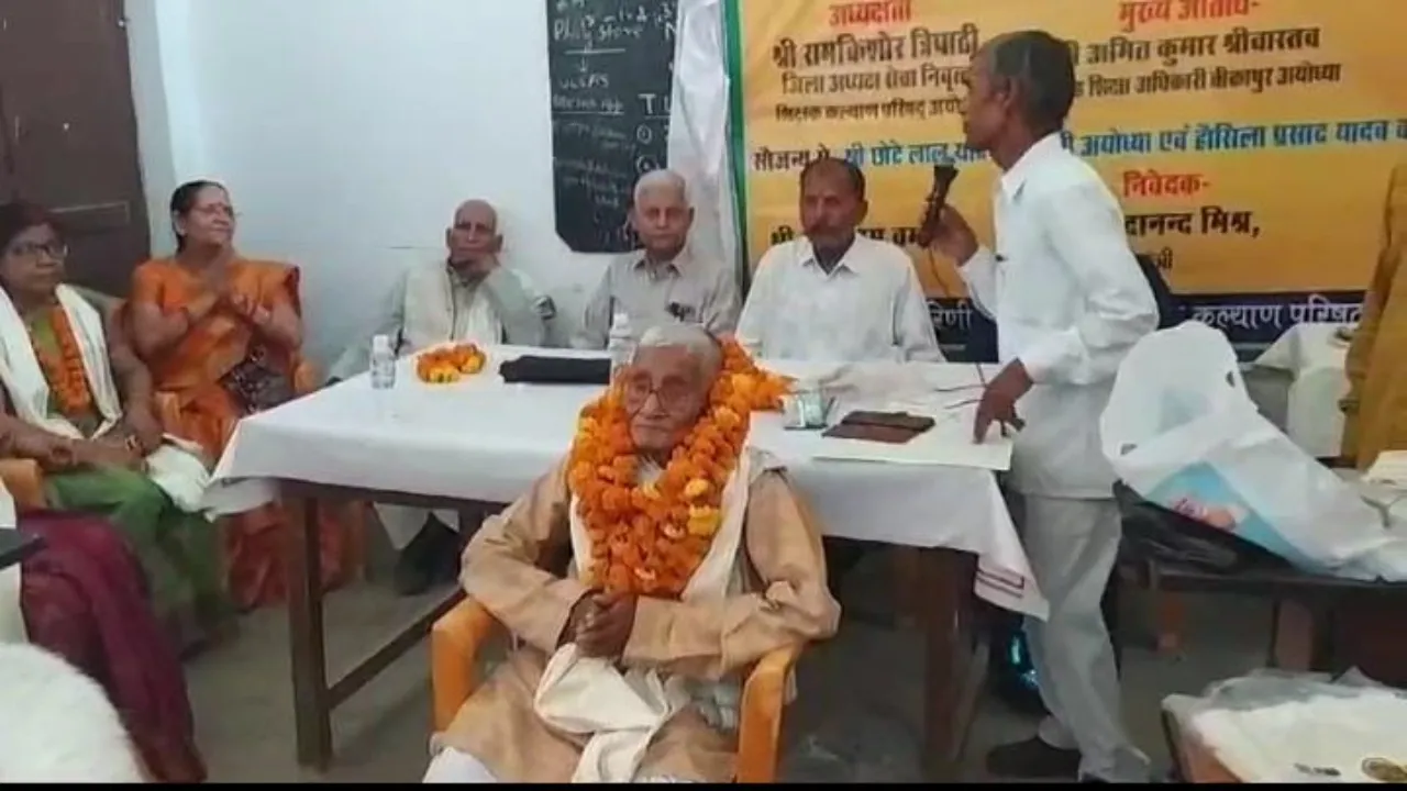 Good news: सेवानिवृत्त शिक्षकाें को सम्मानित कर शुरू की अनूठी पहल 