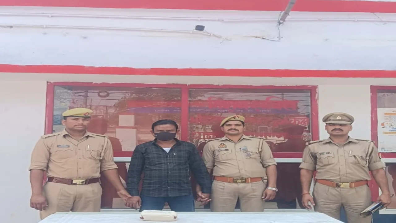 बहराइच पुलिस ने दो किलो 900 ग्राम चरस किया बरामद, दो गिरफ्तार