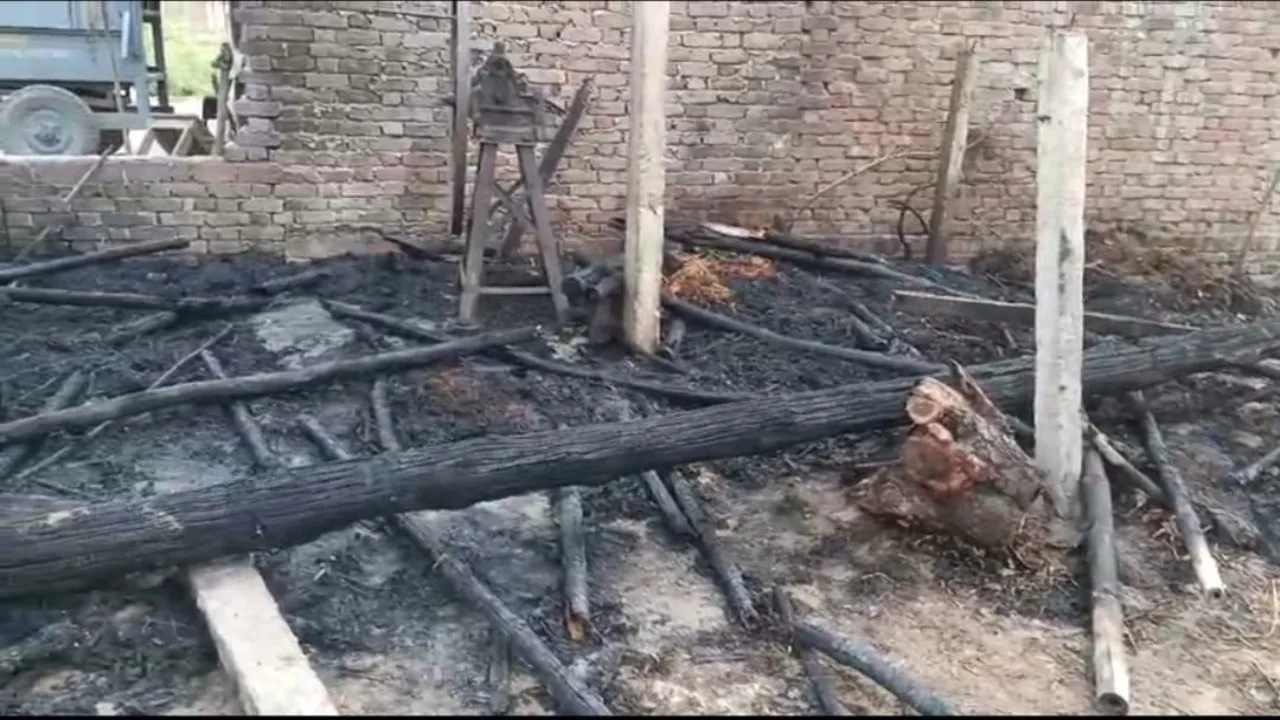 बहराइच: घर में आग लगाने का आरोप, चपेट में आकर वृद्ध झुलसा 