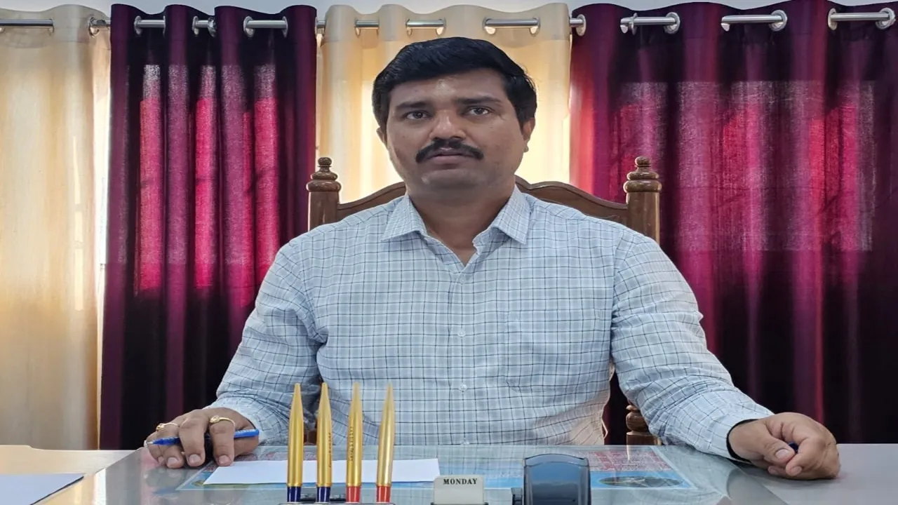 बलरामपुर: पांच थारू जनजाति ग्रामों के भाई-बहनों का 75 वर्षाे का इंतजार खत्म, चकबंदी की अधिसूचना जारी 