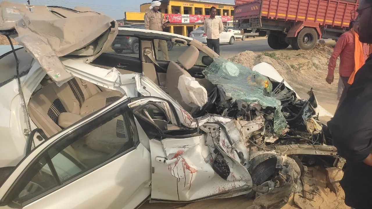 रायबरेली: डीसीएम और कार की आमने सामने की टक्कर से एक की मौत, दो घायल