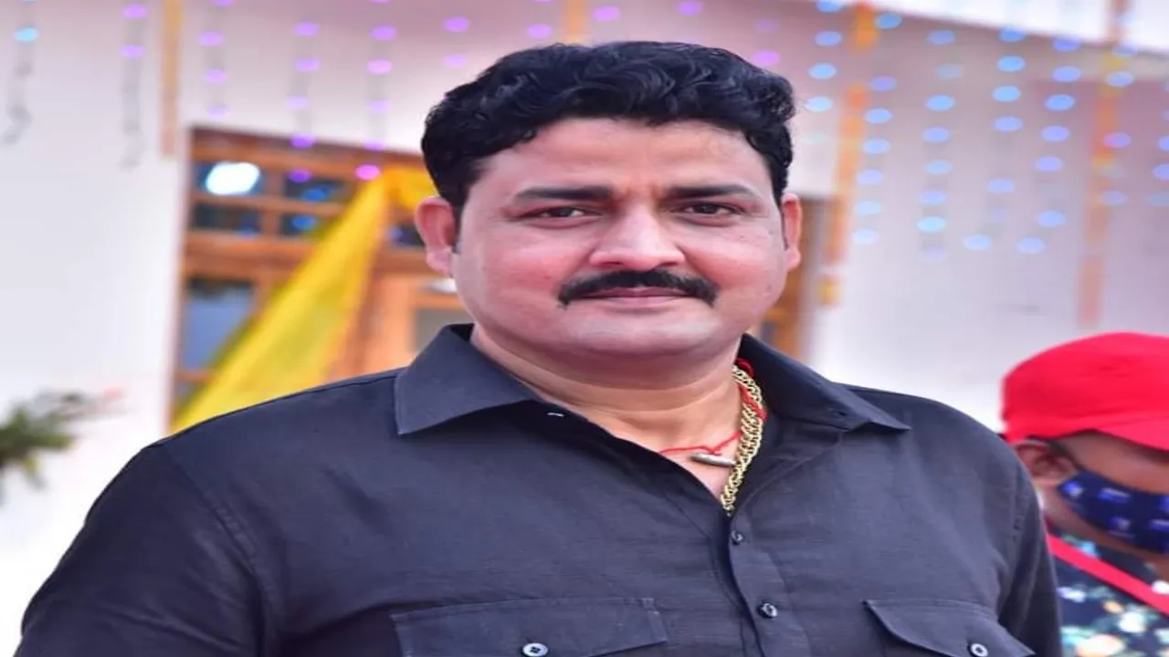 सुलतानपुर में प्रापर्टी डीलर विजय नारायण की गोली मारकर हत्या-Video