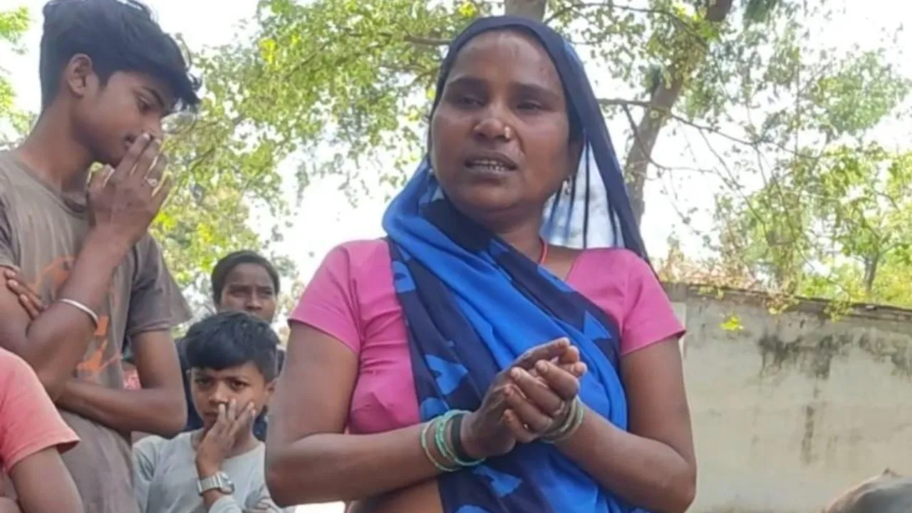 बहराइच: घर में मोबाइल चार्ज करने को कहकर गई किशोरी ने फंदा लगा कर दी जान