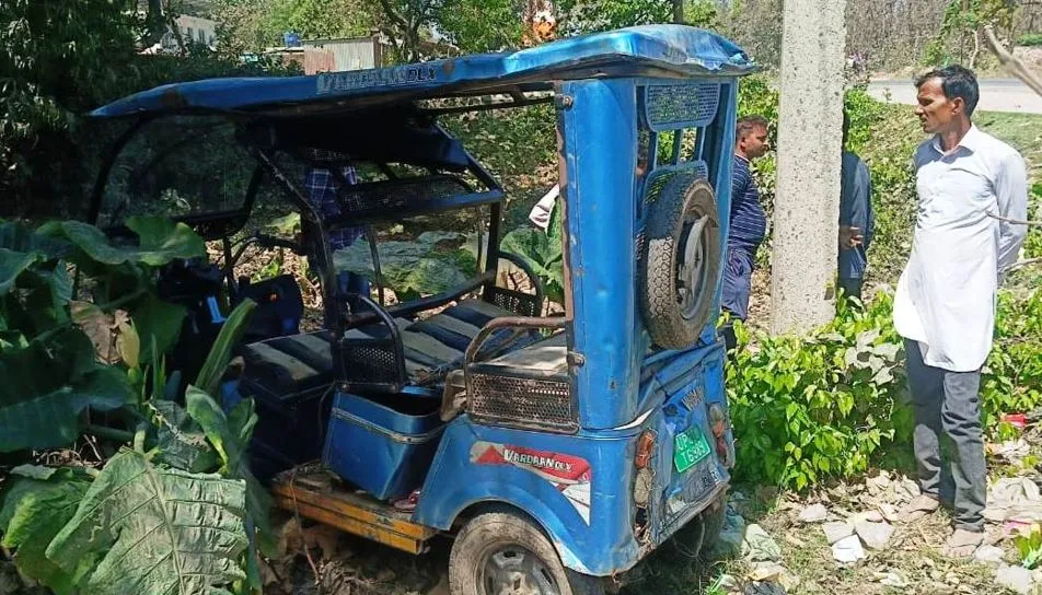 लखीमपुर खीरी: ई-रिक्शा में ट्रक ने पीछे से मारी टक्कर, 9 साल की बच्ची की मौत, 5 घायल