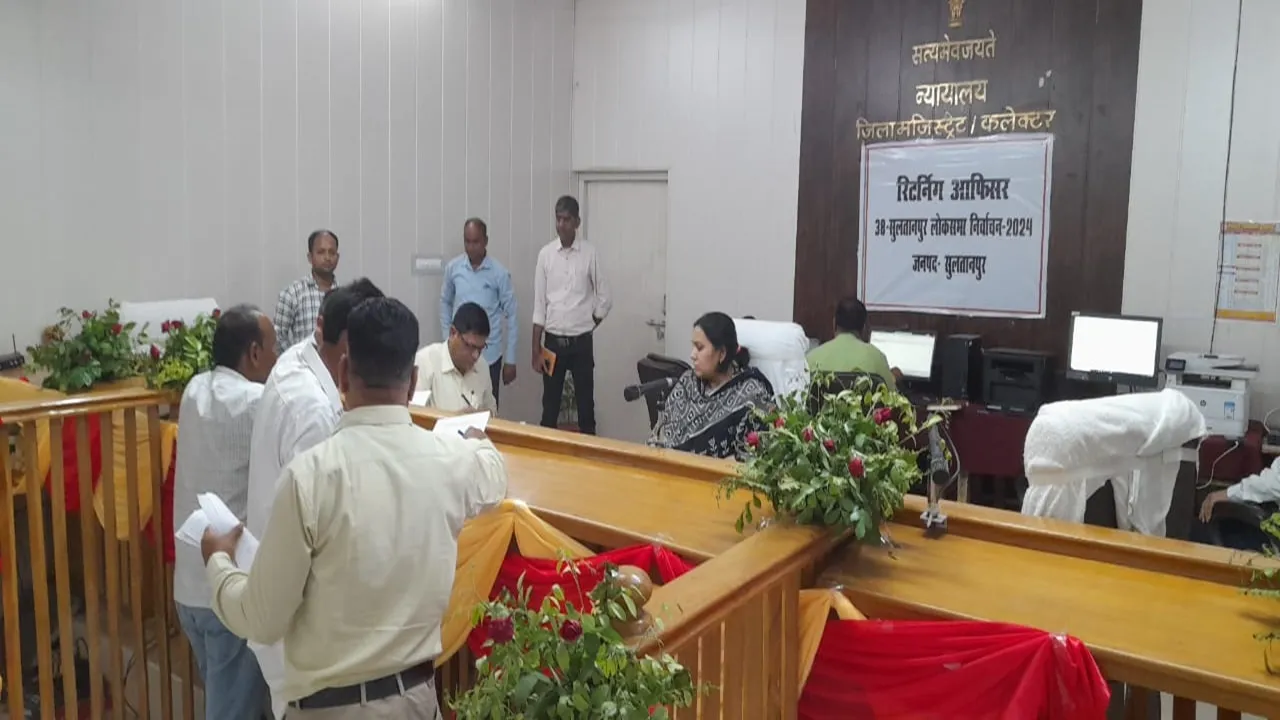 सुलतानपुर: समाजवादी पार्टी की अंतर्कलह आई सामने, चार कैंडिडेट ने खरीदा पर्चा, यहां देखें कौन-कौन खुद को बता रहा सपा का उम्मीदवार