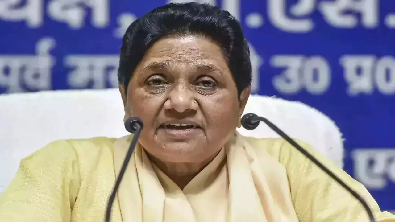 BSP ने जारी की 12 लोकसभा प्रत्याशियों की लिस्ट, लखनऊ से सरवर मलिक को मिला टिकट 