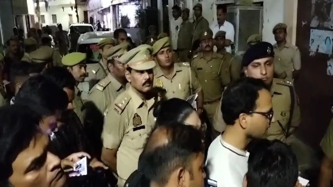 प्रयागराज: बंद कमरे में मिली महिला और पुरुष कांस्टेबल की लाश, इलाके में सनसनी