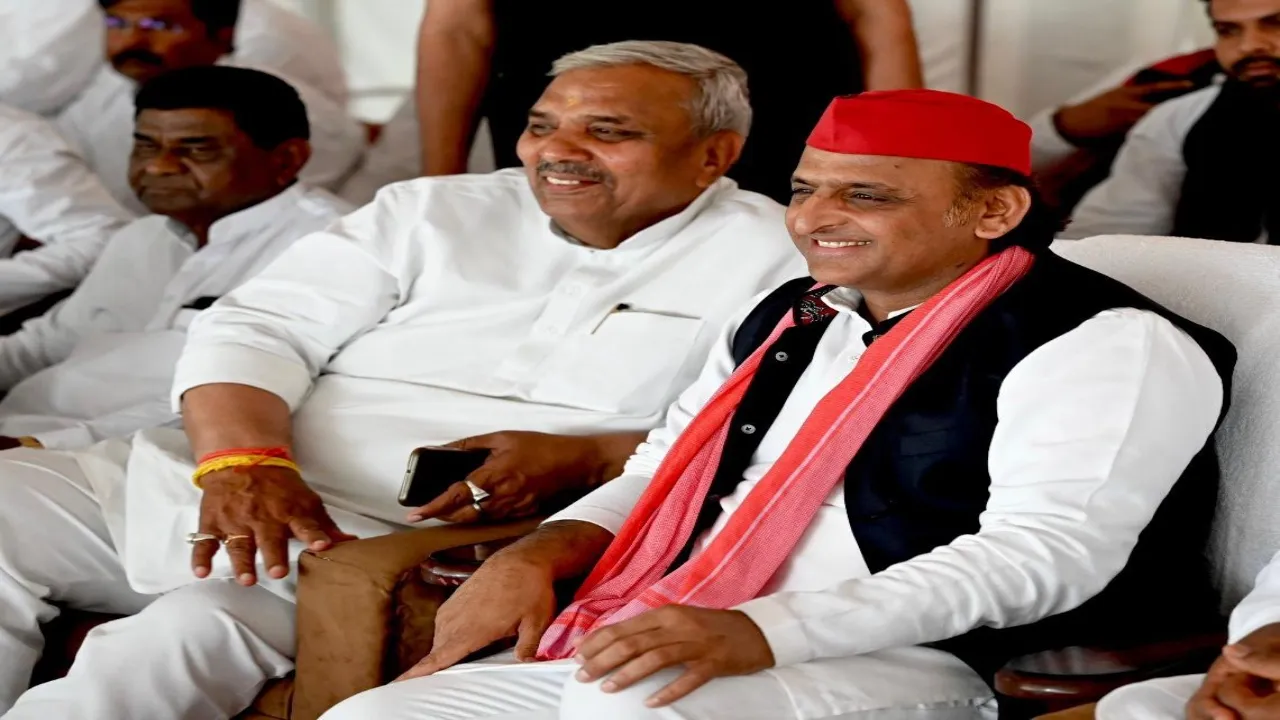 अखिलेश यादव का भाजपा पर प्रहार, मुजफ्फरनगर में बोले-चुनाव जीतकर संविधान बदलने की बात कह रही BJP