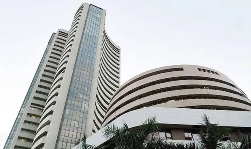 शुरूआती कारोबार में सेंसेक्स 242 अंक मजबूत, 73,980.94 अंक पहुंचा