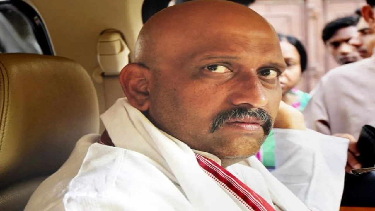 प्रयागराज: प्रतिकार यात्रा में हुए लाठी चार्ज के आरोपी अजय राय के मामले में सरकार से जवाब तलब