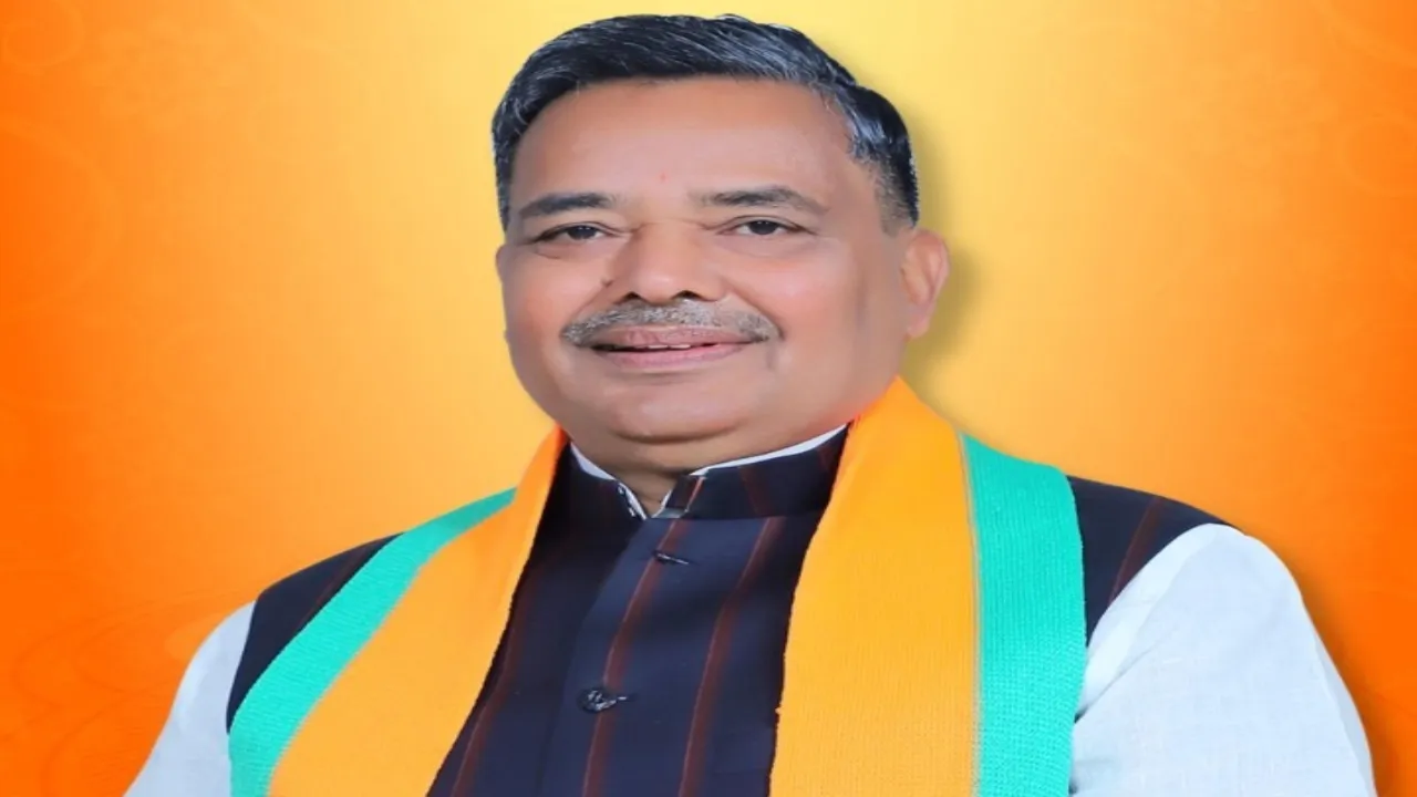 लखनऊ: BJP प्रत्याशी जयवीर सिंह को मिली Y+ श्रेणी की सुरक्षा, मैनपुरी से लड़ रहे हैं चुनाव   