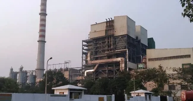 पीलीभीत: लाखों क्विंटल गोदामों में भर ली चीनी...किसानों के 151 करोड़ की सुधि नहीं, मिलें बंद हुए एक माह बीता