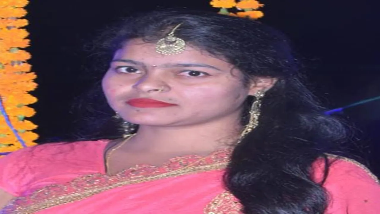 प्रतापगढ़: फंदे पर लटकता मिला विवाहिता का शव, पति समेत चार पर हत्या का केस दर्ज