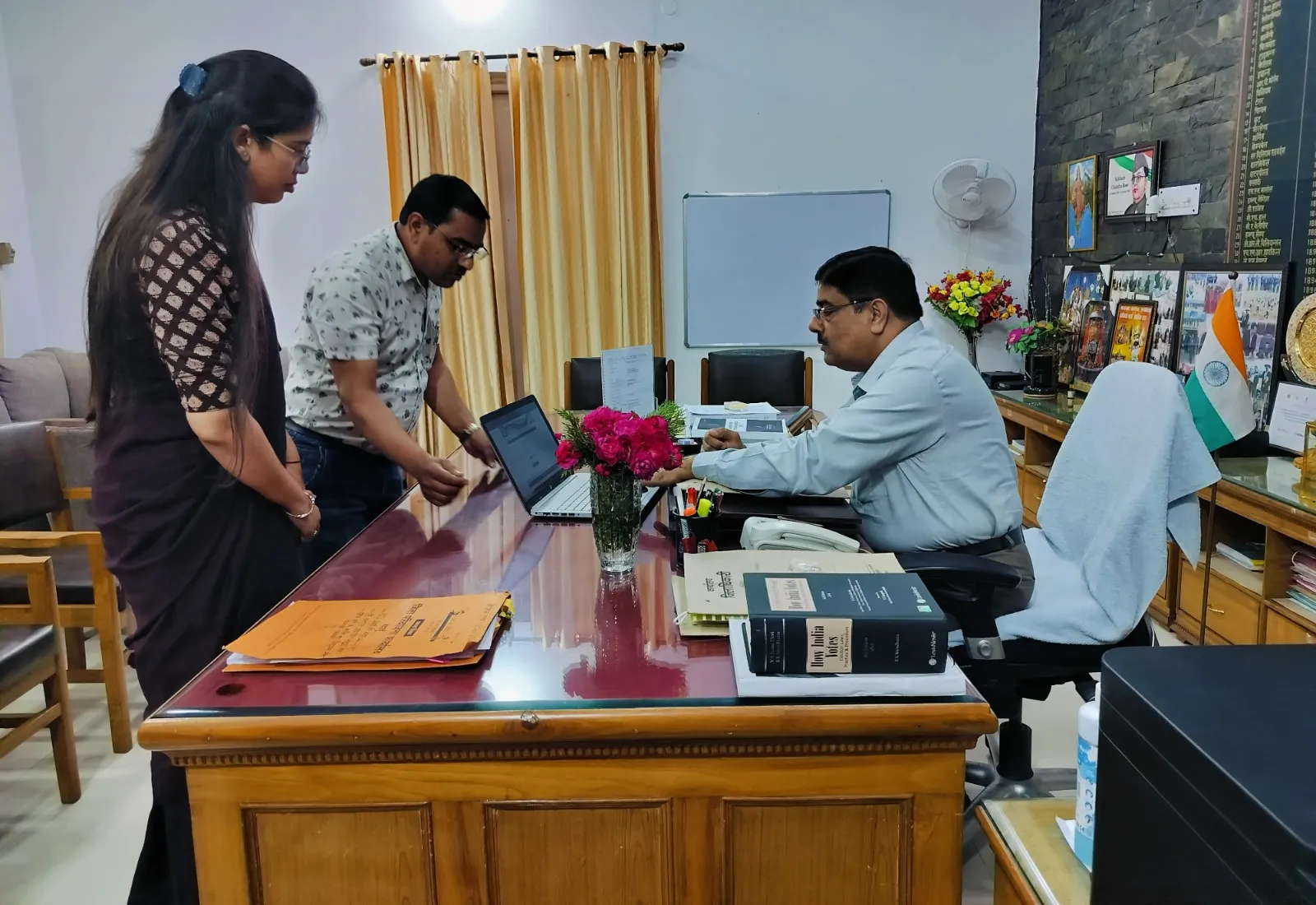 बदायूं: डीएम ने खोली लॉटरी, 548 बच्चों को आवंटित हुए विद्यालय 