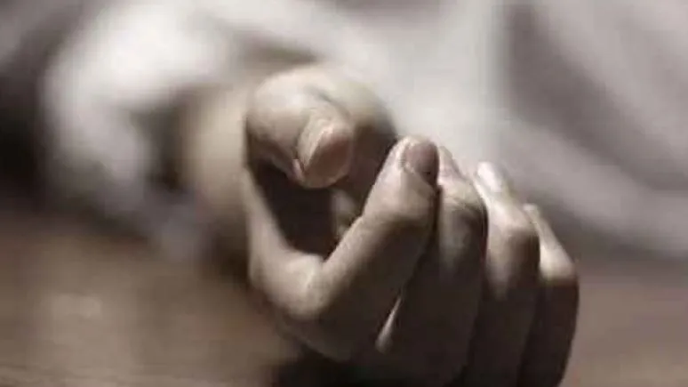 फिरोजाबाद: सड़क किनारे मिला युवक का शव, ससुरालीजन पर मारपीट का आरोप
