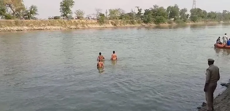 कासगंज: हजारा नहर में बड़ा हादसा, पिकनिक मनाने आए 9 दोस्त डूबे...5 लापता