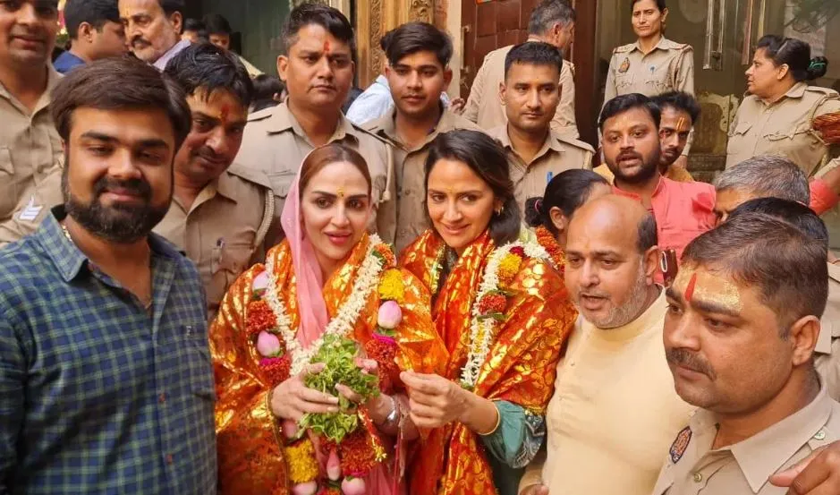 मथुरा पहुंचकर ईशा देओल ने किए बांके बिहारी के दर्शन, मां हेमा मालिनी के लिए करेंगी चुनाव-प्रचार