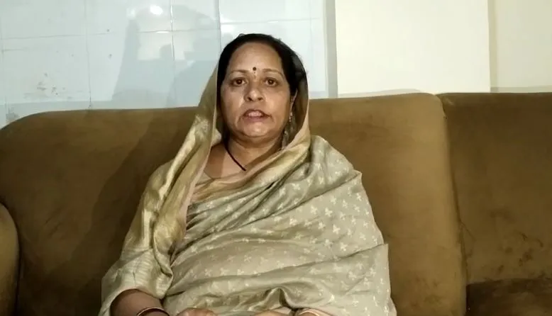 देश-संविधान, लोकतंत्र और युवाओं के भविष्य के लिए करें वोट, आज का चुनाव करो या मरो का है: रुचि वीरा