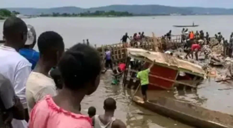 मध्य अफ्रीकी गणराज्य में बड़ा हादसा, नाव डूबने से 58 लोगों की मौत, 300 से ज्यादा लोग थे सवार