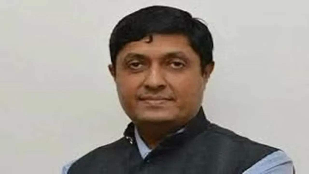 प्रयागराज: सपा छोड़ कांग्रेस में आये उज्जवल रमण सिंह आज कार्यकर्ताओं से करेंगे मुलाकात