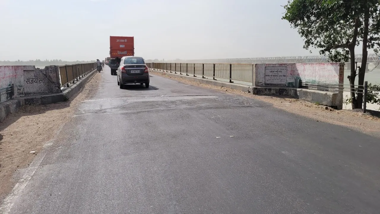 बहराइच: बूढ़े पुल से नहीं उठ रहा बोझ, प्रतिदिन लग रहा जाम, संजय सेतु पुल पर क्षमता से 60 गुना अधिक हो रहा वाहनों का आवागमन