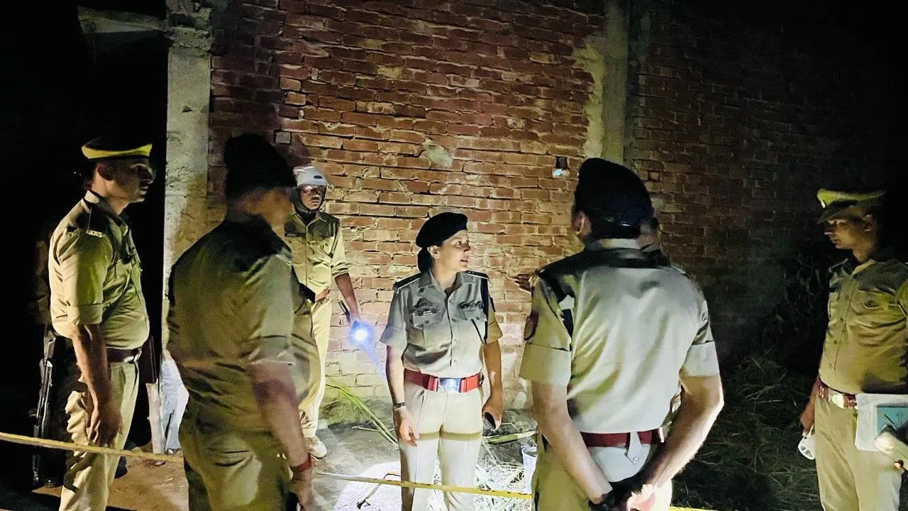 बहराइच: बहन की फावड़े से काटकर हत्या, भाई का फंदे से लटकता मिला शव, इलाके में सनसनी