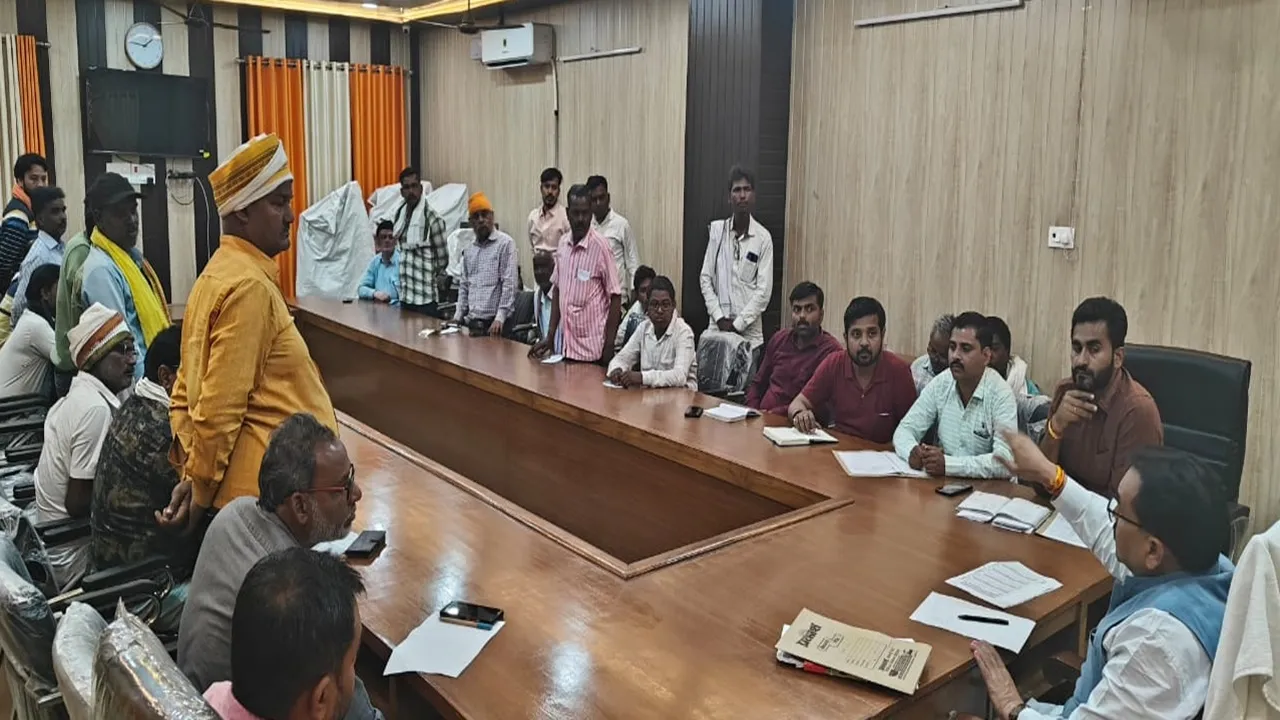 सुलतानपुर: पालिकाध्यक्ष ने जिम्मेदारों के कसें पेंच, त्योहारों को लेकर दी यह हिदायत 