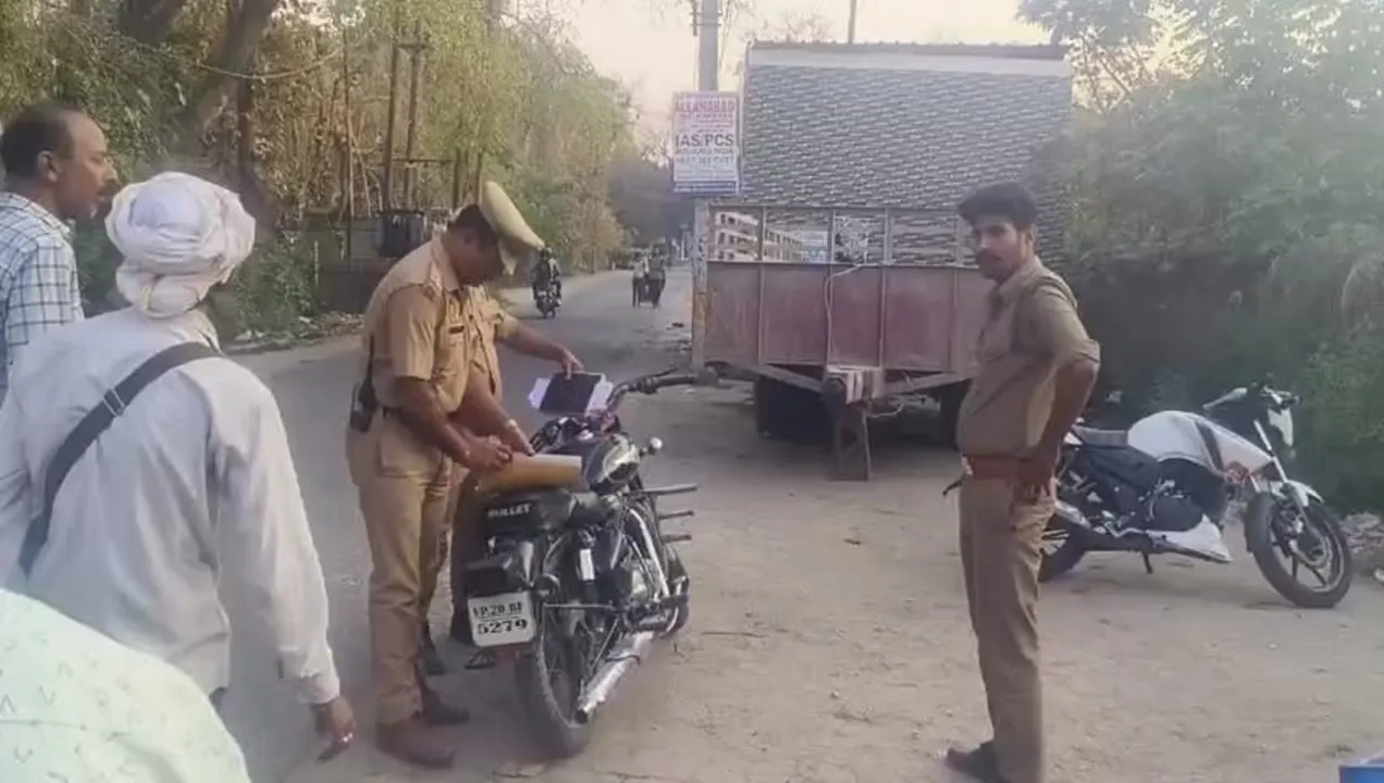 सीतापुर: कूड़े के ढेर में मिला नवजात का शव, पुलिस ने पोस्टमार्टम को भेजा