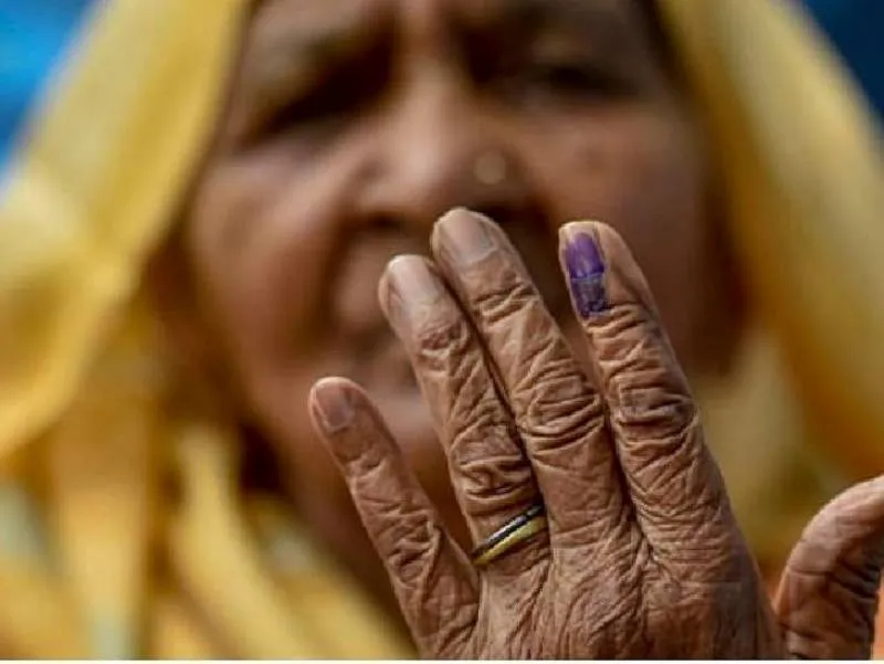 देहरादून: पहले चरण में 85 वर्ष से अधिक उम्र के 8680 मतदाताओं ने किया मतदान